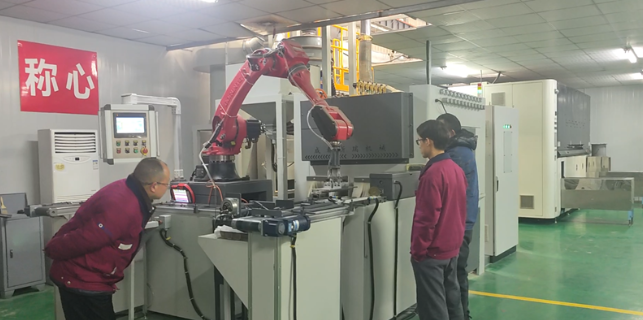 阿拉尔干式喷砂机和湿式喷砂机 区别及适用场景